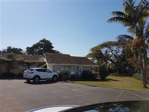 350 m² Commercial space in Manors