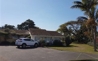 350 m² Commercial space in Manors