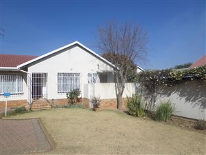 3 Bed Cluster in Sharon Park