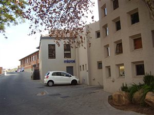 1620 m² Office Space in Bryanston