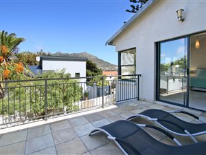 4 Bed House in Scott Estate