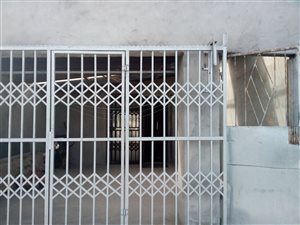 2 Bed House in Crossroads