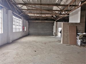500 m² Commercial space in Jacobs