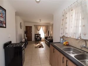 2 Bed House in Eden Park