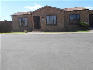 3 Bed Cluster in Krugersdorp Central