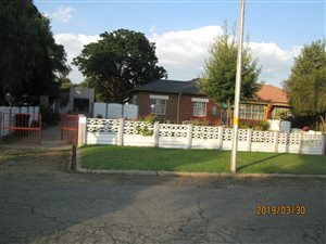 4 Bed House in Struisbult