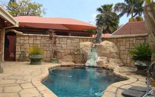 3 Bedroom House in Ivy Park