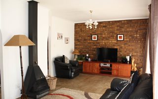 3 Bedroom House in Northvilla