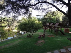 2 Bed Apartment in Dainfern