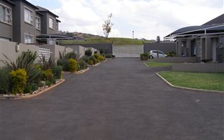 2 Bedroom Apartment in Rangeview