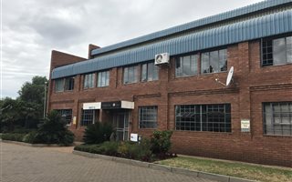 220 m² Industrial space in Gateway Industrial Park
