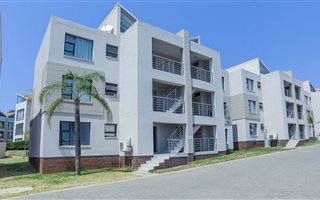 2 Bedroom Apartment in Fourways