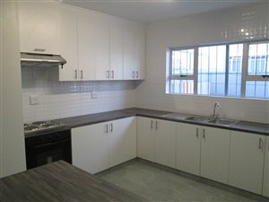 4 Bed House in Surrey Estate