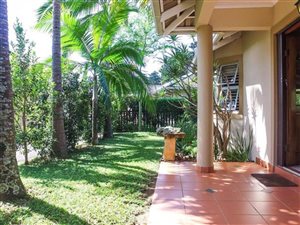 3 Bedroom Townhouse in Somerset Park