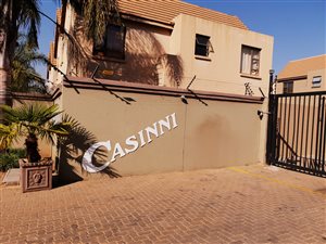 4 Bed Cluster in Meyersdal