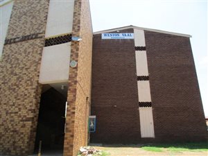 2 Bed Flat in Vanderbijlpark CW3