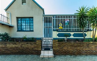 2 Bedroom House in Vrededorp
