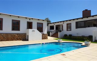 4.3 ha Farm in Sterkfontein and surrounds