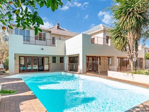5 Bed House in Greenside