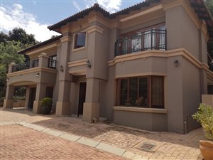 4 Bed House in Val de Grace