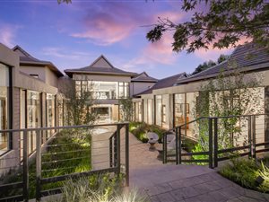 5 Bed House in Dainfern Valley