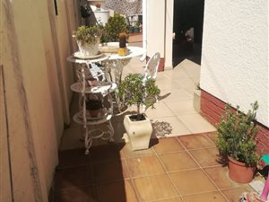2 Bed House in Highway Gardens