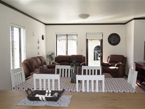 2 Bed Apartment in Bowtie
