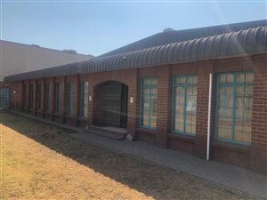 1000 m² Industrial space in Brakpan North