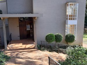 3 Bed House in Muckleneuk