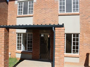 2 Bedroom Townhouse in Raslouw