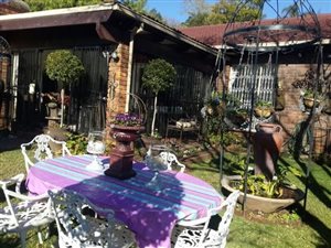 2 Bed House in Waterkloof Heights