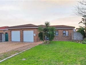 3 Bed House in Eikenbosch