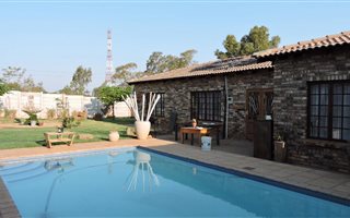 2 Bedroom House in Koster