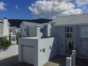 2 Bed House in Paarl