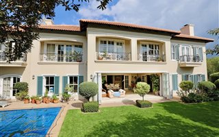 4 Bedroom House in Benmore Gardens