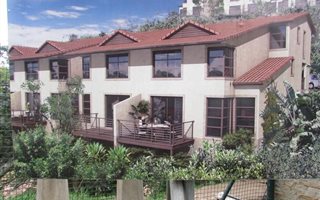 3 Bedroom Simplex in Cowies Hill