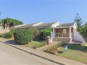 3 Bed House in Strelitzia Park