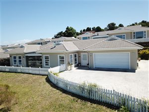 2 Bed House in Hunters Estate
