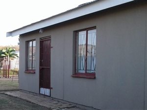 3 Bed House in Acaciaville
