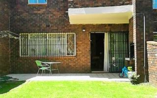 3 Bedroom Duplex in Meadowbrook