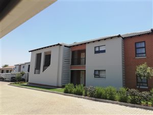 3 Bed Townhouse in Pomona