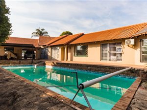 3 Bed House in Bloubosrand