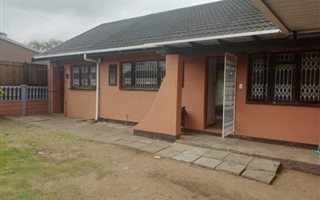 2 Bedroom House in Escombe