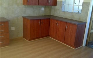 2 Bedroom Townhouse in Lilianton