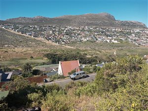 620 m² Land available in Glencairn