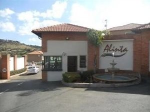 2 Bedroom Townhouse in Bassonia