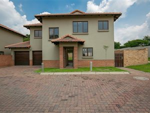 3 Bedroom Townhouse in Carlswald North Estate