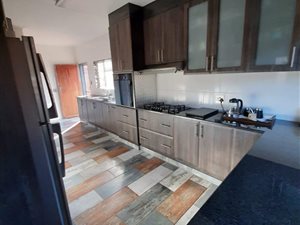 3 Bed House in Mooinooi