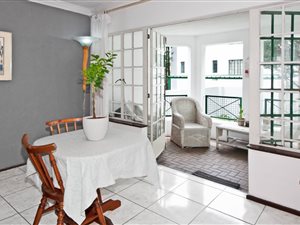 2 Bed Apartment in Dunkeld West