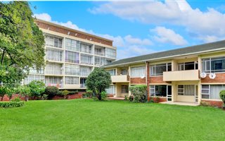 2 Bedroom Apartment in Parktown